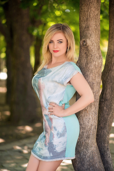 Whimsical Wonder: Natalia, 49 y.o. from Mykolaiv, Ukraine — VeronikaLove