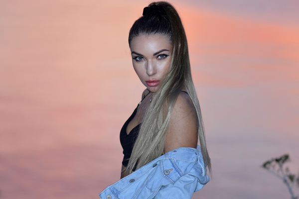 Radiant Julia, 40 y.o. from Mykolaiv, Ukraine with Blonde hair — VeronikaLove