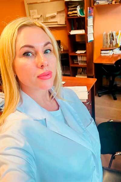 Graceful Charm: Ilona - Ella, 42 y.o. from Kyiv, Ukraine — VeronikaLove