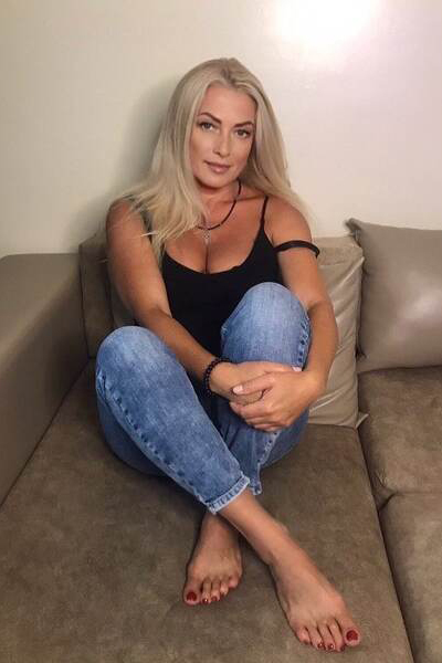 Magnetic Appeal: Viktoria, 53 y.o. from Kharkiv, Ukraine — VeronikaLove