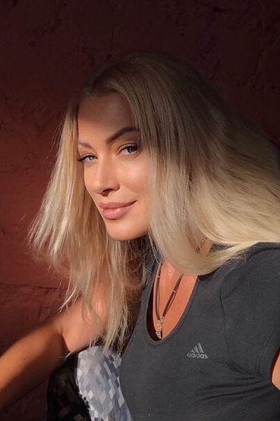 Magnetic Appeal: Viktoria, 53 y.o. from Kharkiv, Ukraine — VeronikaLove