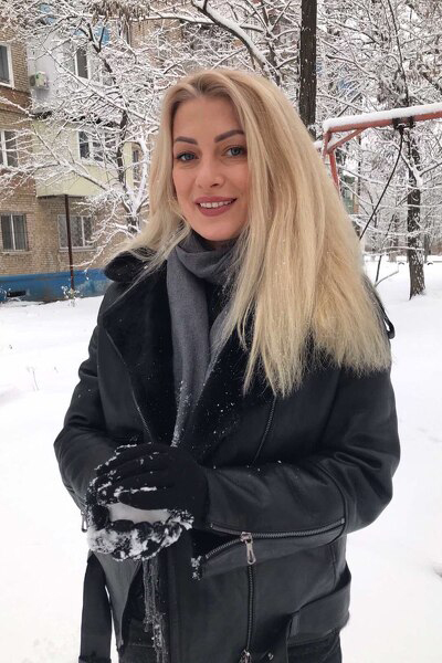 Magnetic Appeal: Viktoria, 53 y.o. from Kharkiv, Ukraine — VeronikaLove