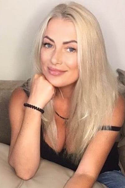 Magnetic Appeal: Viktoria, 53 y.o. from Kharkiv, Ukraine — VeronikaLove