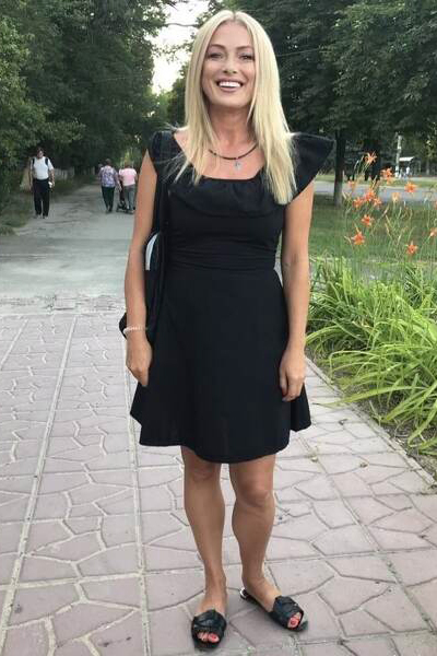 Magnetic Appeal: Viktoria, 53 y.o. from Kharkiv, Ukraine — VeronikaLove