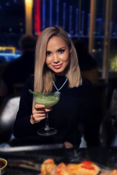 Divine Radiance: Liliya, 34 y.o. from Karagandinskaya region, Kazakhstan — VeronikaLove