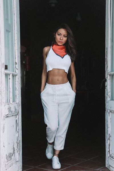 Magnetic Allure: Aylen, 37 y.o. from Provincia de Buenos Aires, Argentina — VeronikaLove