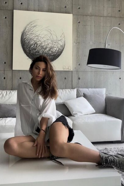 Magnetic Allure: Aylen, 37 y.o. from Provincia de Buenos Aires, Argentina — VeronikaLove