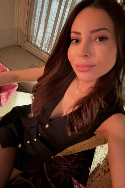 Magnetic Allure: Aylen, 37 y.o. from Provincia de Buenos Aires, Argentina — VeronikaLove