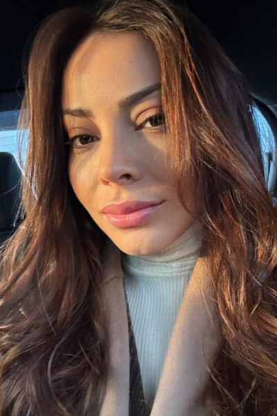 Magnetic Allure: Aylen, 37 y.o. from Provincia de Buenos Aires, Argentina — VeronikaLove