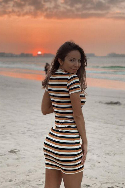 Magnetic Allure: Aylen, 37 y.o. from Provincia de Buenos Aires, Argentina — VeronikaLove