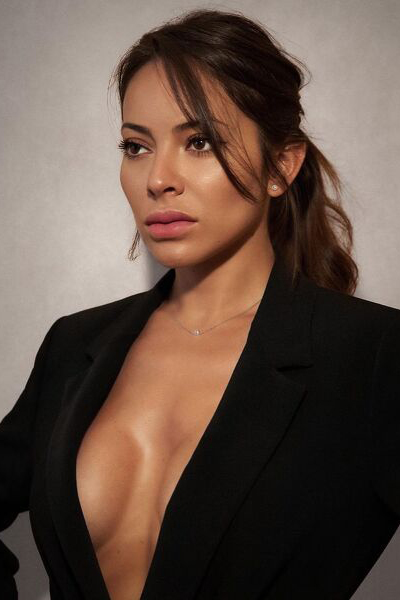 Magnetic Allure: Aylen, 37 y.o. from Provincia de Buenos Aires, Argentina — VeronikaLove