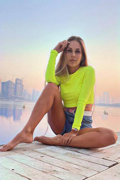 Magnetic Allure: Vasilisa, 38 y.o. from Padua, Italy — VeronikaLove