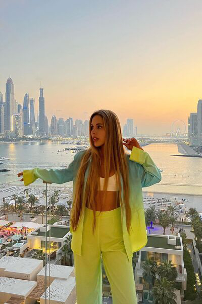 Magnetic Allure: Vasilisa, 38 y.o. from Padua, Italy — VeronikaLove