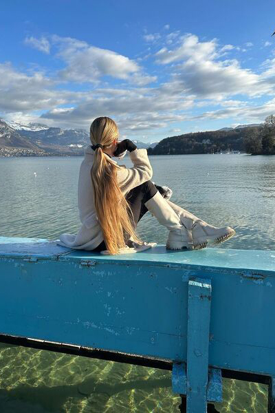 Magnetic Allure: Vasilisa, 38 y.o. from Padua, Italy — VeronikaLove