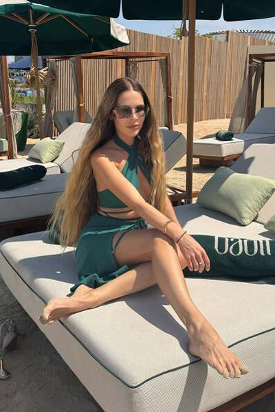 Magnetic Allure: Vasilisa, 38 y.o. from Padua, Italy — VeronikaLove