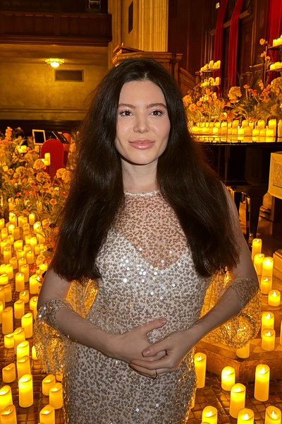 Dynamic Ekaterina, 35 y.o. from California, United States with Brown hair — VeronikaLove