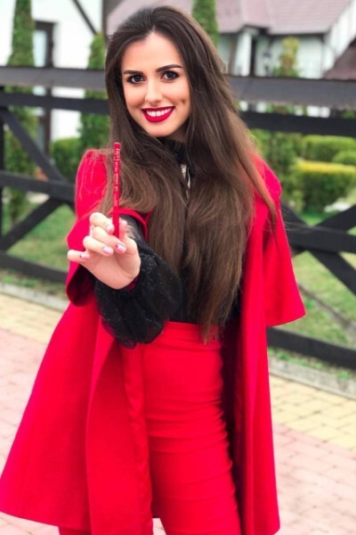 Radiant Charm: Alina, 31 y.o. from Chernivtsi, Ukraine — VeronikaLove