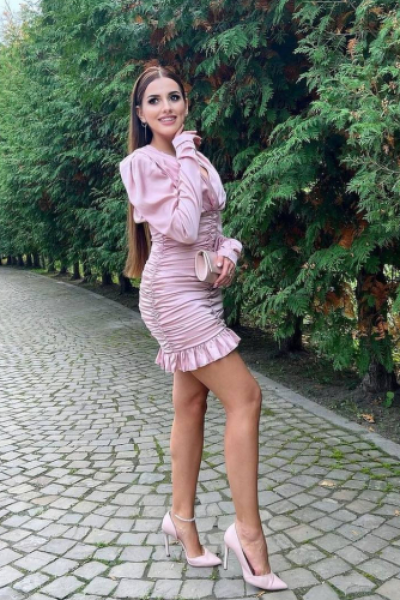 Radiant Charm: Alina, 31 y.o. from Chernivtsi, Ukraine — VeronikaLove