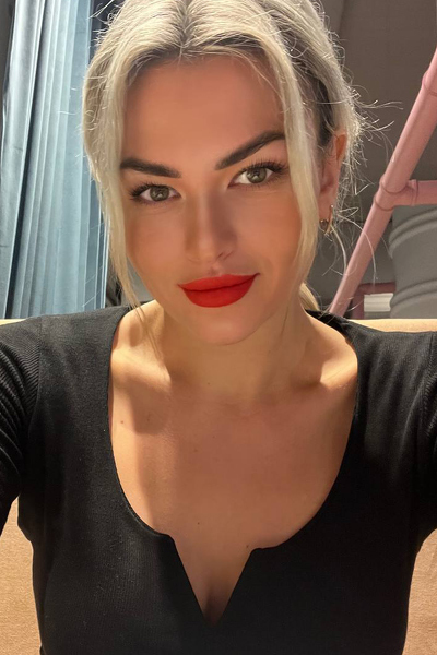 Graceful Katerina, 29 y.o. from Lviv, Ukraine with Blonde hair — VeronikaLove