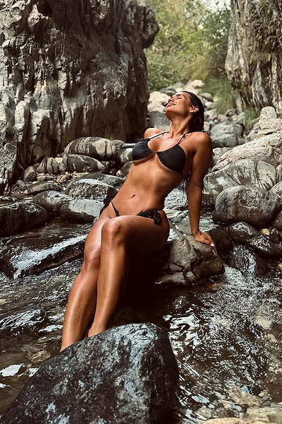 Magnetic Charm: Dimitrinka, 34 y.o. from Oblast Sofiya, Bulgaria — VeronikaLove