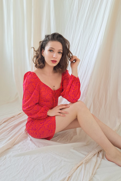 Enigmatic Darina, 28 y.o. from Cherkasy, Ukraine with Light-brown hair — VeronikaLove