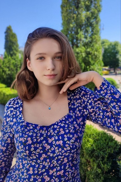 Enigmatic Darina, 28 y.o. from Cherkasy, Ukraine with Light-brown hair — VeronikaLove