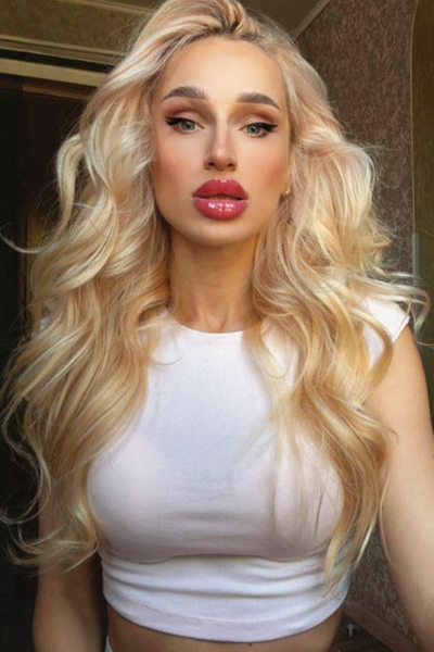 Sparkling Essence: Yana, 37 y.o. from Krakow, Poland — VeronikaLove