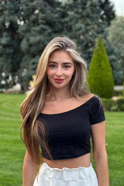 Divine Presence: Irina, 26 y.o. from Odesa, Ukraine — VeronikaLove