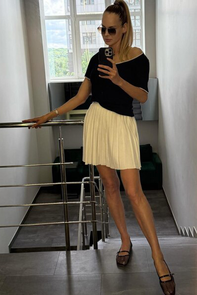 Radiant Natalia, 50 y.o. from Kyiv, Ukraine with Blonde hair — VeronikaLove