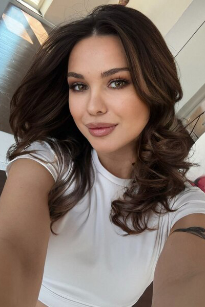 Radiant Allure: Veronica, 29 y.o. from Chisinau, Moldova — VeronikaLove