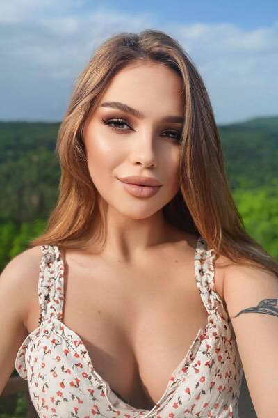 Radiant Allure: Veronica, 29 y.o. from Chisinau, Moldova — VeronikaLove