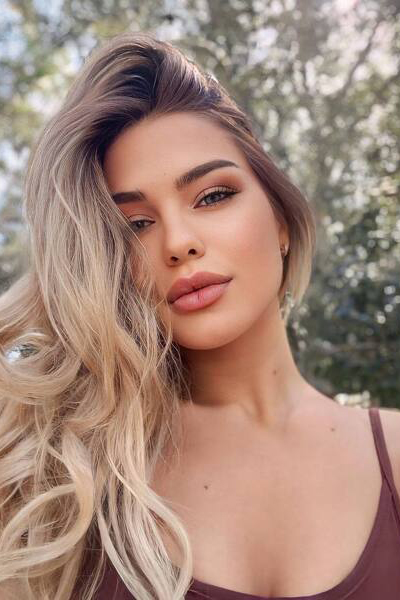 Radiant Allure: Veronica, 29 y.o. from Chisinau, Moldova — VeronikaLove