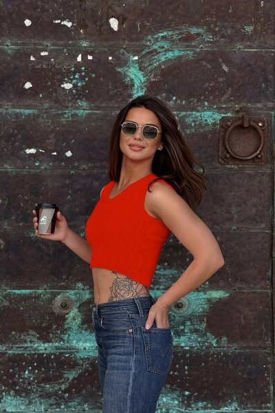 Radiant Allure: Veronica, 29 y.o. from Chisinau, Moldova — VeronikaLove