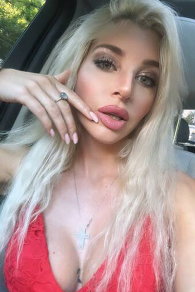 Ethereal Charm: Anjela, 32 y.o. from Odesa, Ukraine — VeronikaLove