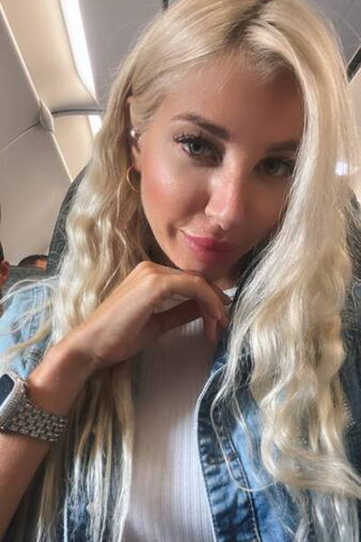 Ethereal Charm: Anjela, 32 y.o. from Odesa, Ukraine — VeronikaLove