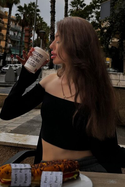 Timeless Elegance: Alina, 21 y.o. from Bydgoszcz, Poland — VeronikaLove