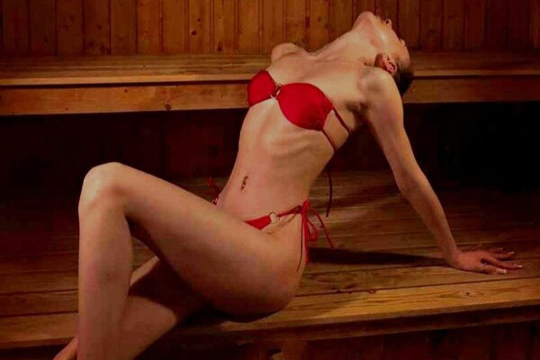 Timeless Elegance: Alina, 21 y.o. from Bydgoszcz, Poland — VeronikaLove