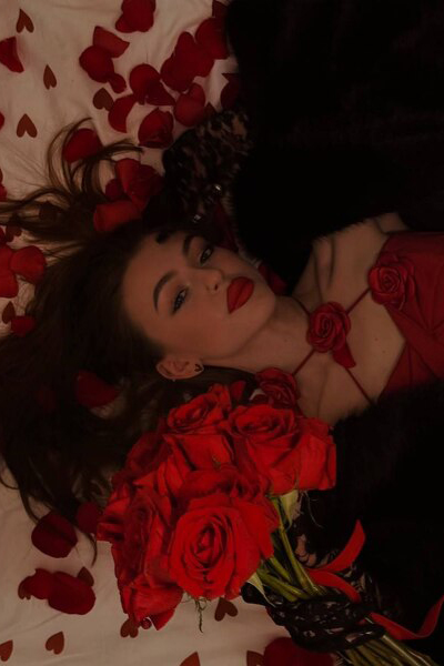 Timeless Elegance: Alina, 21 y.o. from Bydgoszcz, Poland — VeronikaLove