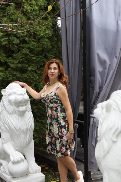 Alluring Liudmila, 50 y.o. from Khmelnytskyi, Ukraine with Brown hair — VeronikaLove