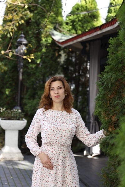 Alluring Liudmila, 50 y.o. from Khmelnytskyi, Ukraine with Brown hair — VeronikaLove