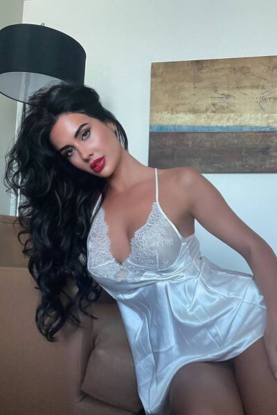 Magnetic Allure: Aleksandra, 27 y.o. from Kyiv, Ukraine — VeronikaLove