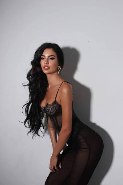 Magnetic Allure: Aleksandra, 27 y.o. from Kyiv, Ukraine — VeronikaLove