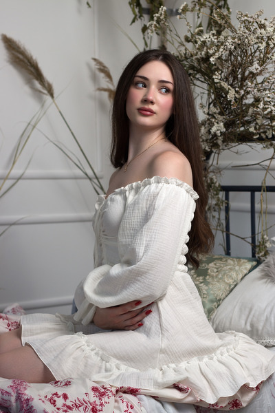 Magnetic Allure: Vladislava, 23 y.o. from Kyiv, Ukraine — VeronikaLove