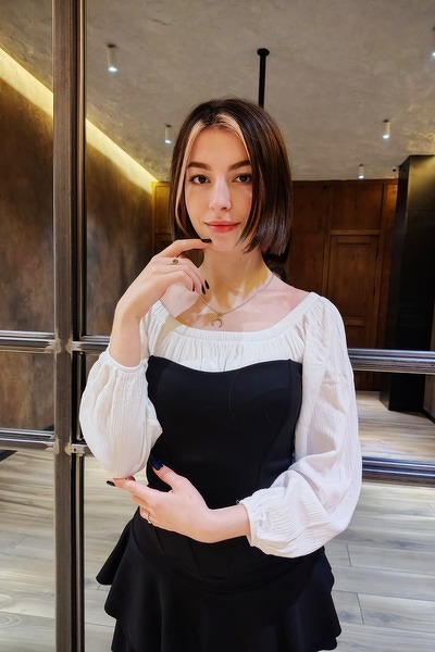 Alluring Presence: Irina, 23 y.o. from Cherkasy region, Ukraine — VeronikaLove